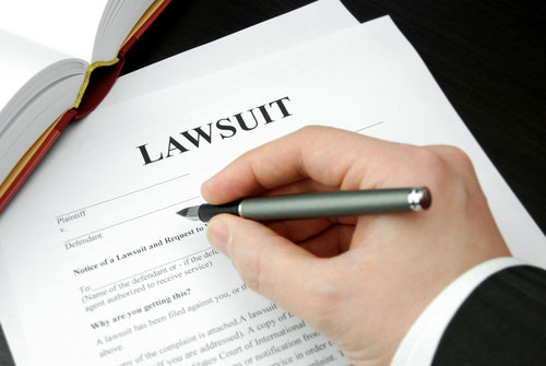 a Delray Beach truck accident lawyer preparing a lawsuit
